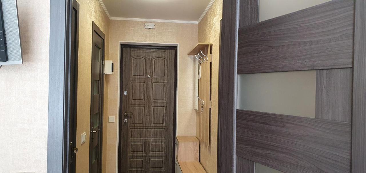 Квартира " A Quiet Place" Appartement Kamjanets-Podilsky Buitenkant foto